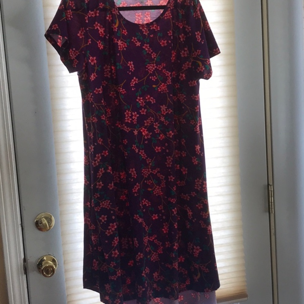 Gorgeous LuLaRoe XL purple and pink short sleeve midi dress
